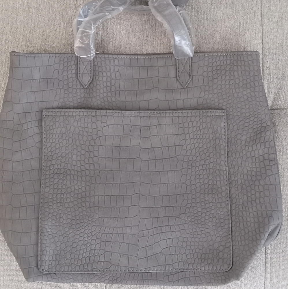 Thirty One gray croc purse